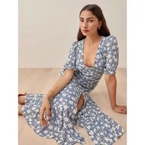 NWOT REFORMATION NANTES Midi Dress Blue White Floral Size 4! - Picture 3 of 7